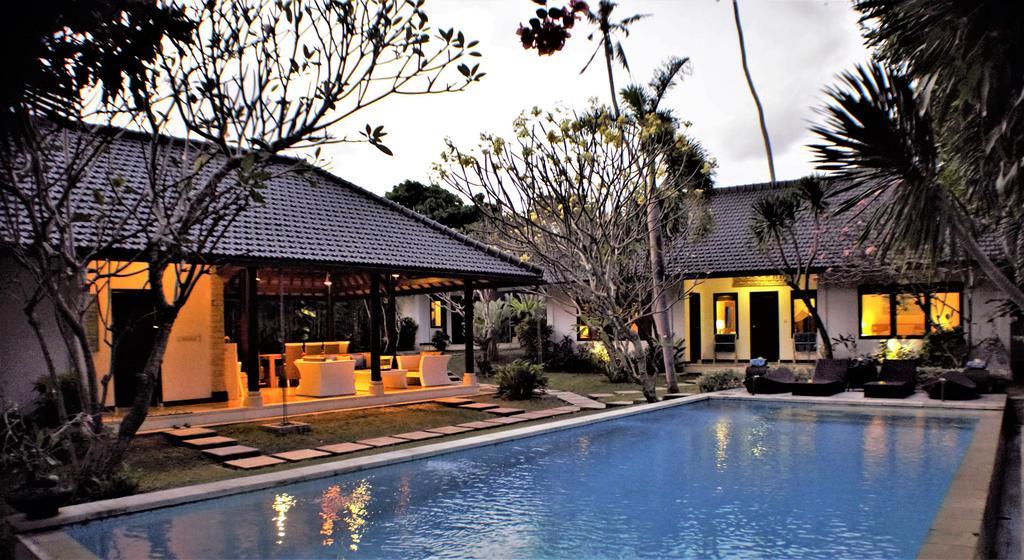 Finn'S Villa Santai Seminyak Buitenkant foto